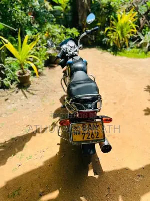 Bajaj CT-100 2012 Motorbike (Used)