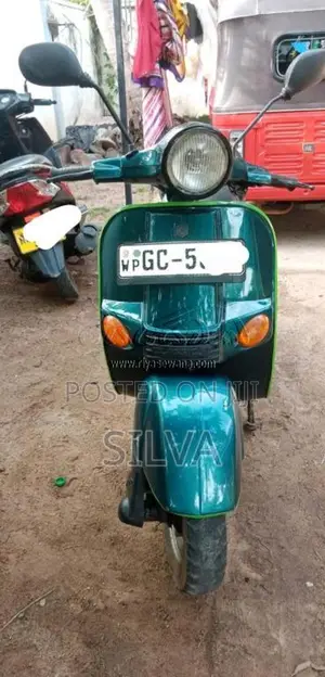 Bajaj Classic 2000 Motorbike (Used)