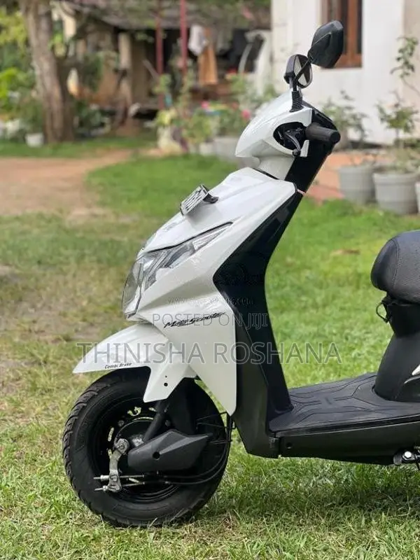 Honda Dio 2014 Motorbike (Used)
