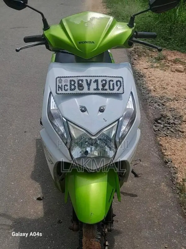 Honda Dio 2015 Motorbike (Used)