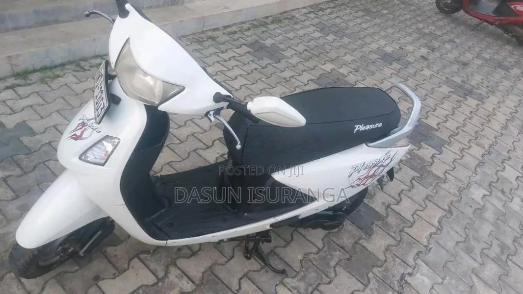 Hero Pleasure 2010 Motorbike (Used)