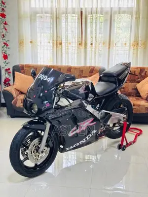 Honda CBR 2007 Motorbike (Used)