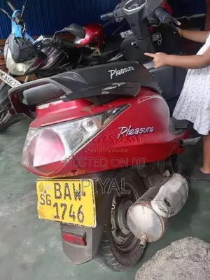 Hero Pleasure 2013 Motorbike (Used)
