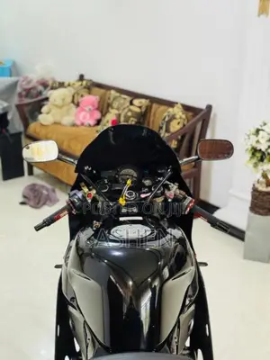 Honda CBR 2007 Motorbike (Used)
