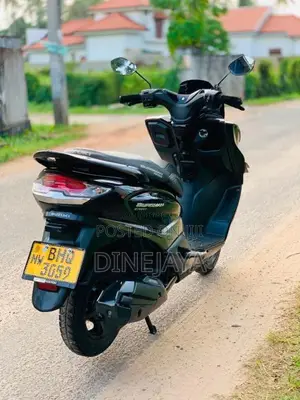 Suzuki BURGMAN 2019 Motorbike (Used)