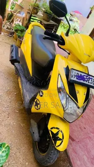 Honda Dio 2015 Motorbike (Used)