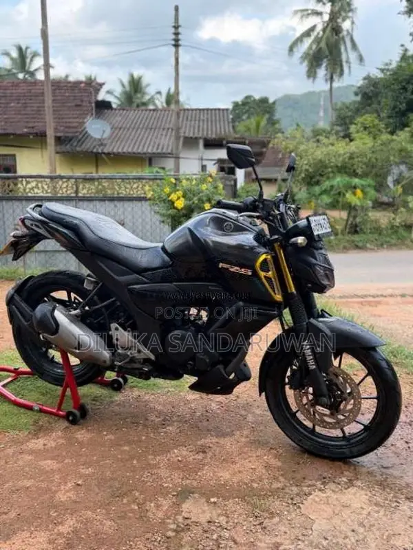 Yamaha FZ Version 3.0 2019 Motorbike (Used)