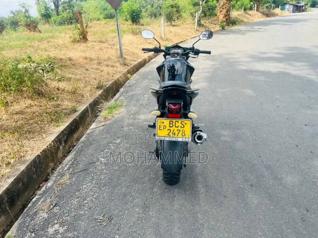 Yamaha FZ-S Version 2.0 2015 Motorbike (Used)