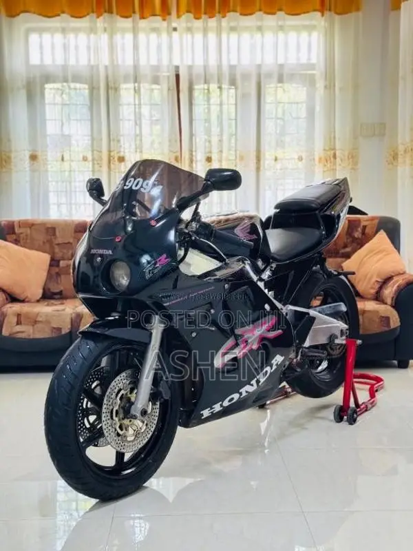 Honda CBR 2007 Motorbike (Used)