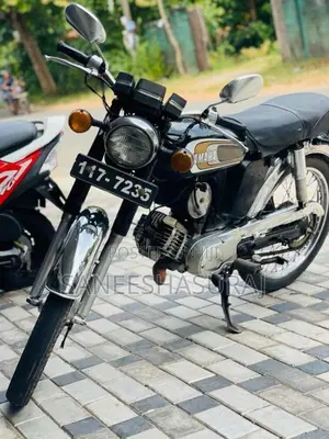 Yamaha YB100 1990 Motorbike (Used)