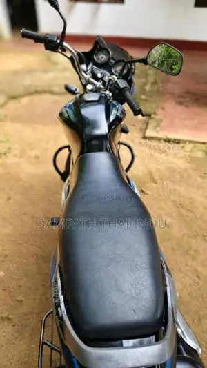 Bajaj Discover 100 2014 Motorbike (Used)
