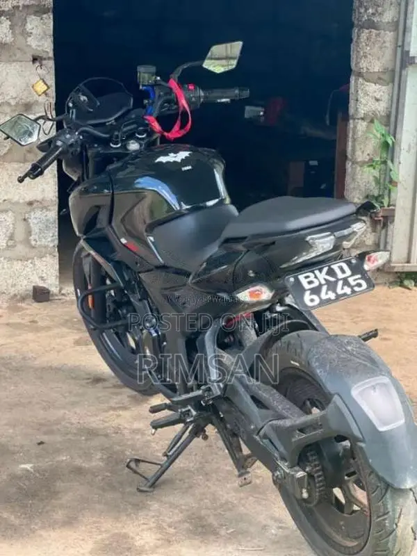 Bajaj Pulsar 2025 Motorbike (Used)