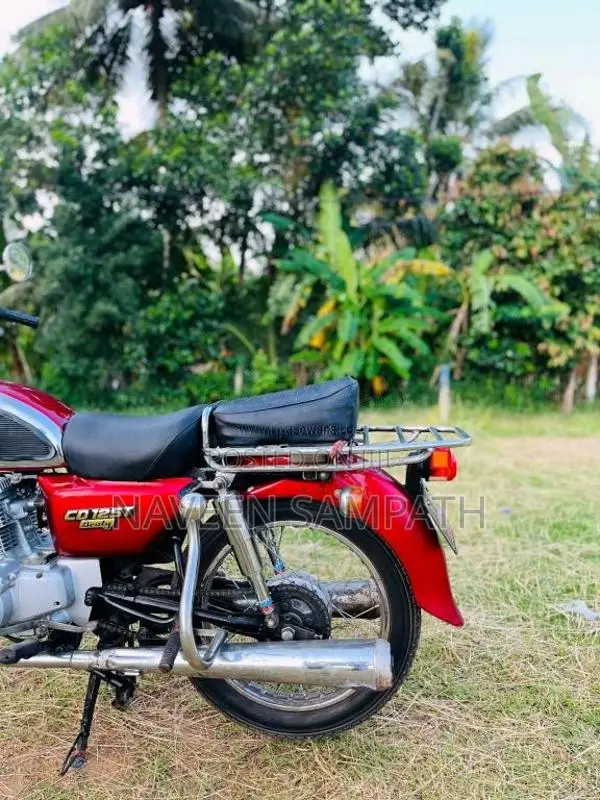 Honda CD 125 Benly 1996 Motorbike (Used)
