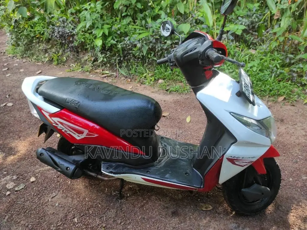 Honda Dio 2014 Motorbike (Used)