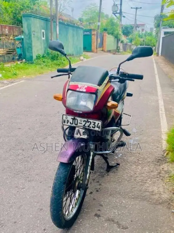 TVS Victor Gx 2004 Motorbike (Used)