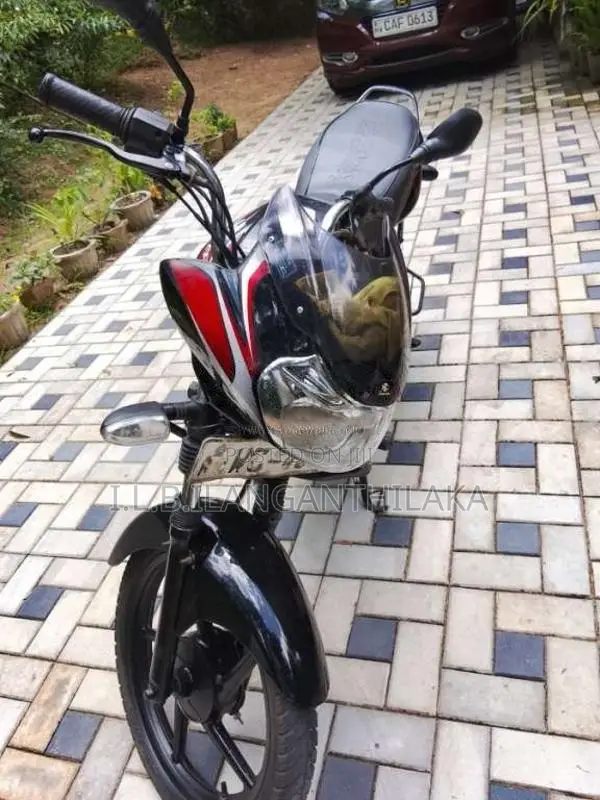 Bajaj Discover 100 2011 Motorbike (Used)