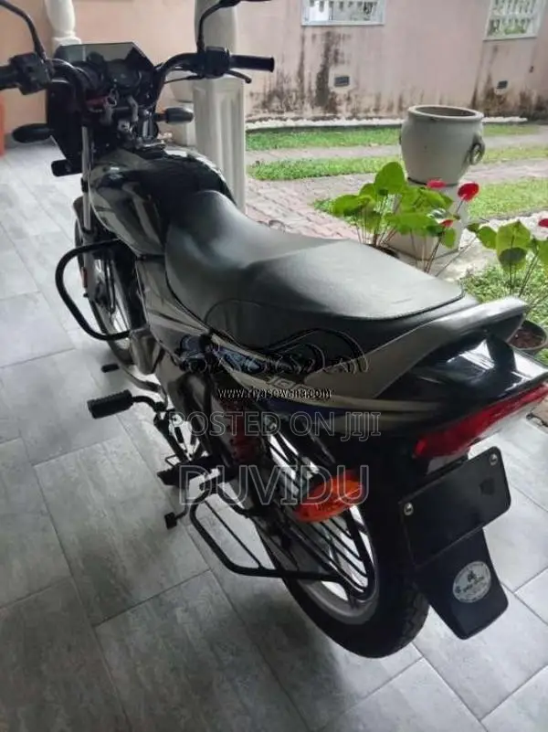 Bajaj CT-100 2025 Motorbike (Used)