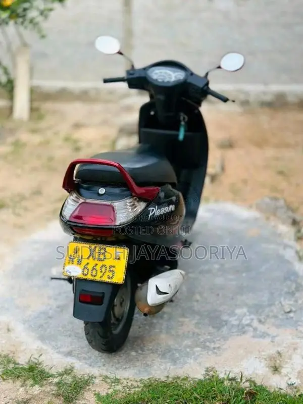 Hero Pleasure 2011 Motorbike (Used)