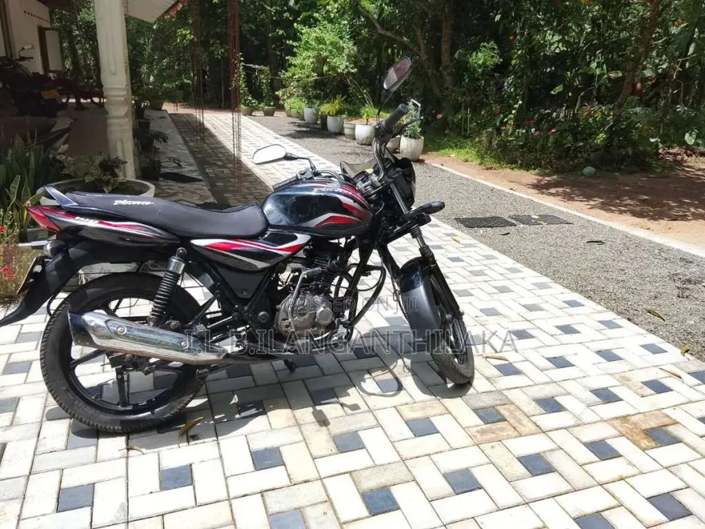 Bajaj Discover 100 2011 Motorbike (Used)