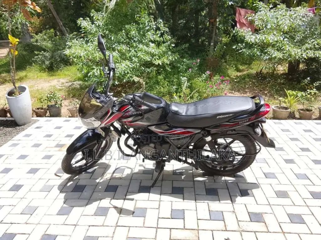 Bajaj Discover 100 2011 Motorbike (Used)