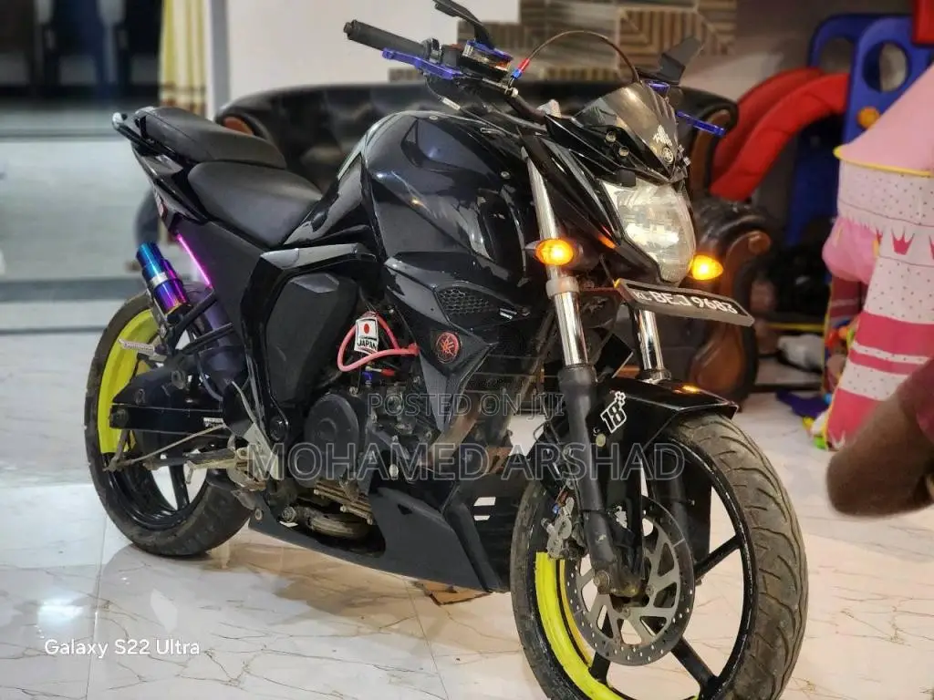 Yamaha Fz Version 2.0 2016 Motorbike (Used)