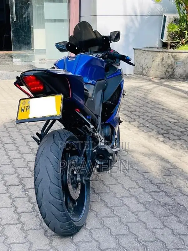 Yamaha R15 2019 Motorbike (Used)