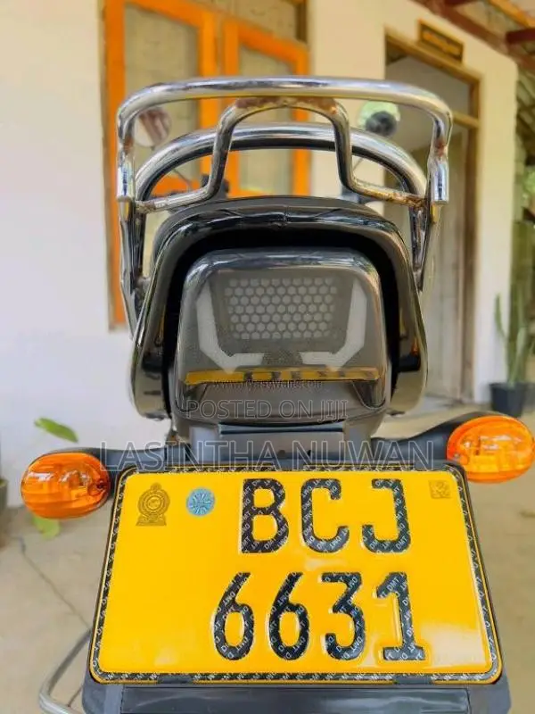 Bajaj CT-100 2015 Motorbike (Used)