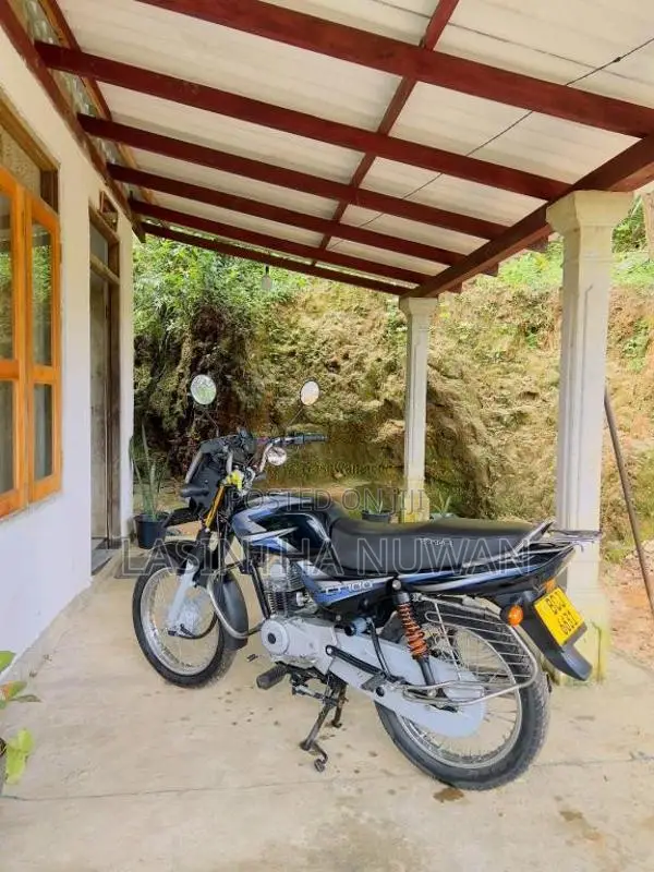 Bajaj CT-100 2015 Motorbike (Used)
