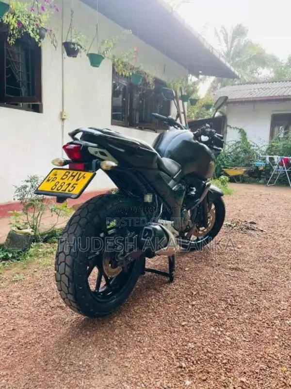 Yamaha FZ 2019 Motorbike (Used)