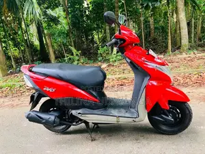 Honda Dio 2013 Motorbike (Used)