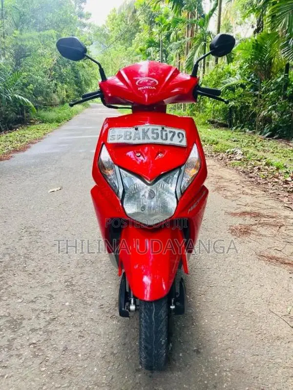 Honda Dio 2013 Motorbike (Used)