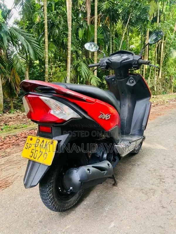 Honda Dio 2013 Motorbike (Used)