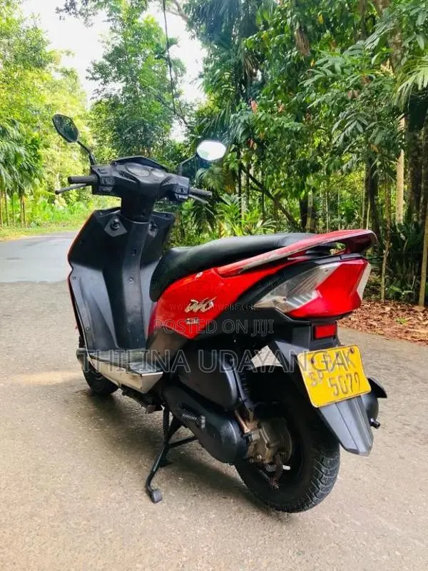Honda Dio 2013 Motorbike (Used)