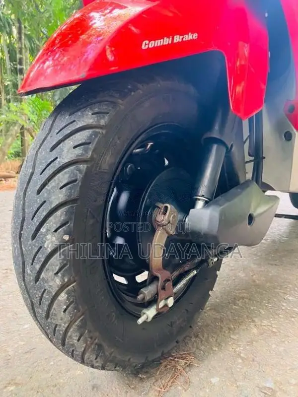 Honda Dio 2013 Motorbike (Used)