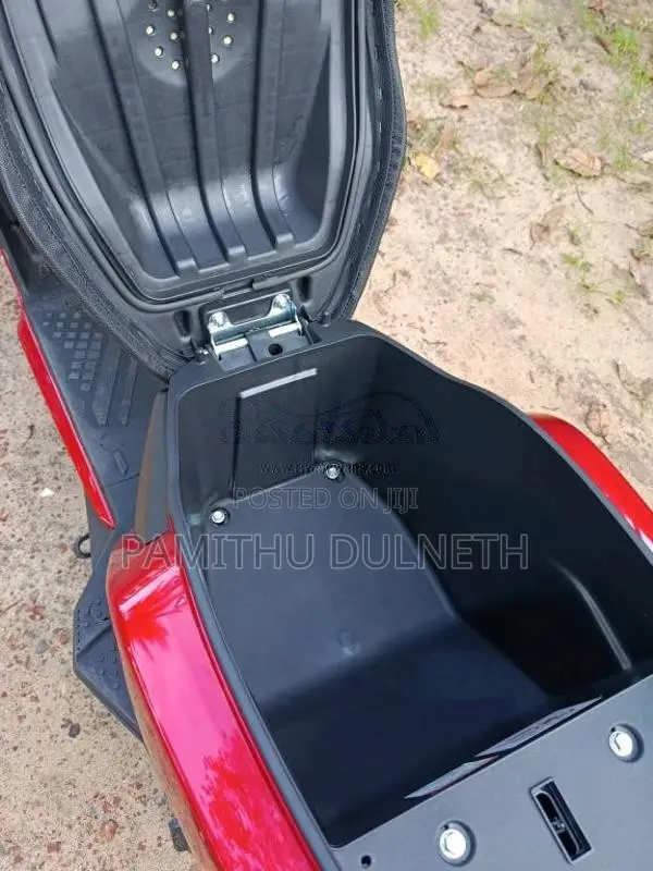 Yadea T5 2025 Motorbike (Used)
