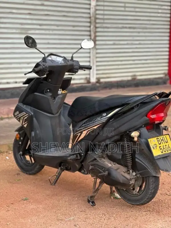 Yamaha ZR 2018 Motorbike (Used)