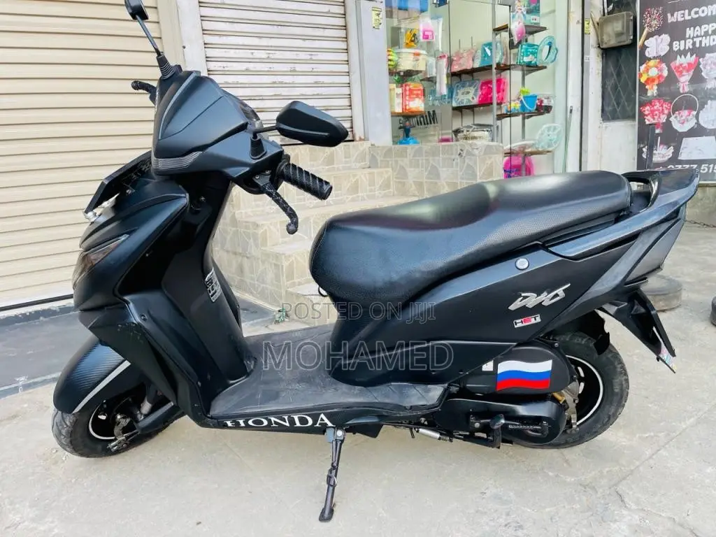 Honda DIO 2017 Motorbike (Used)