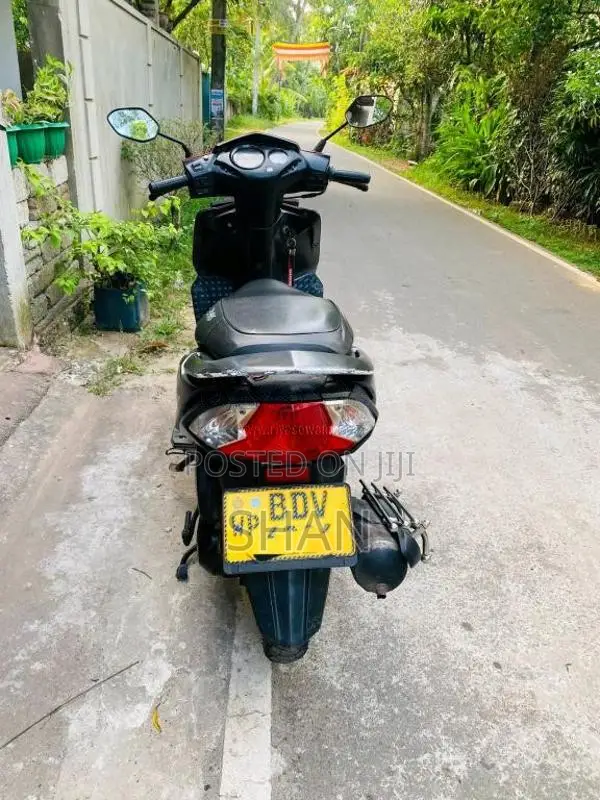 Honda Dio 2016 Motorbike (Used)
