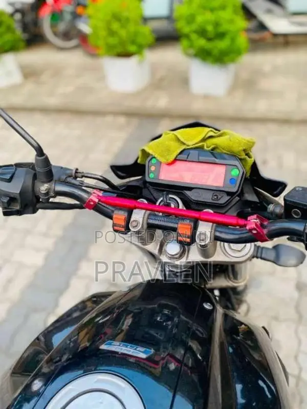 Yamaha FZ 2015 Motorbike (Used)