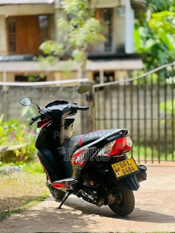 Honda Dio 2017 Motorbike (Used)