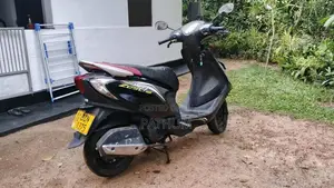 TVS Scooty Zest 110 2015 Motorbike (Used)