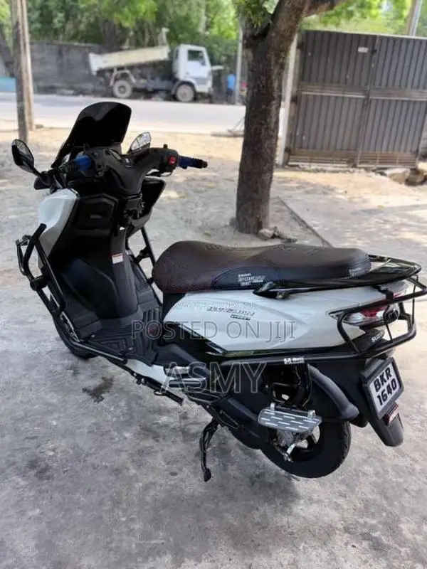 Suzuki Burgman 2026 Motorbike (Used)