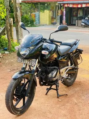 Bajaj Pulsar 180 2016 Motorbike (Used)