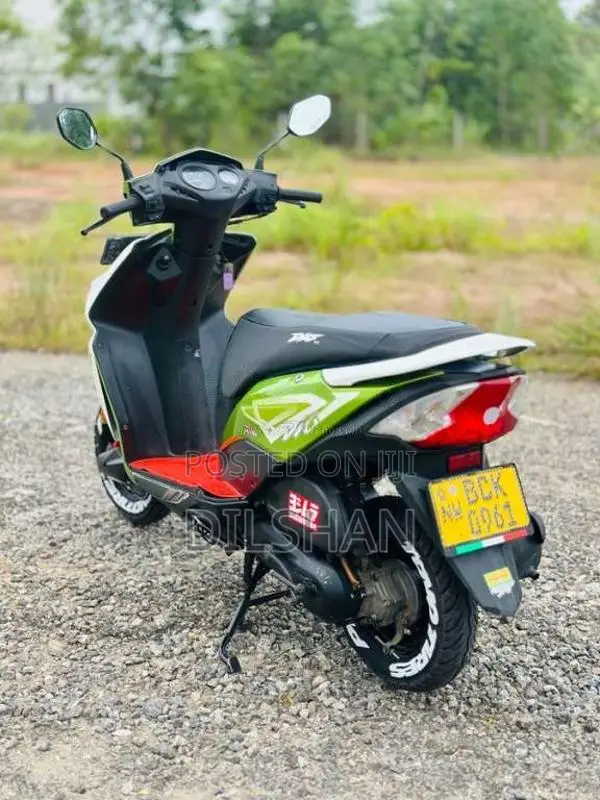 Honda Dio 2015 Motorbike (Used)