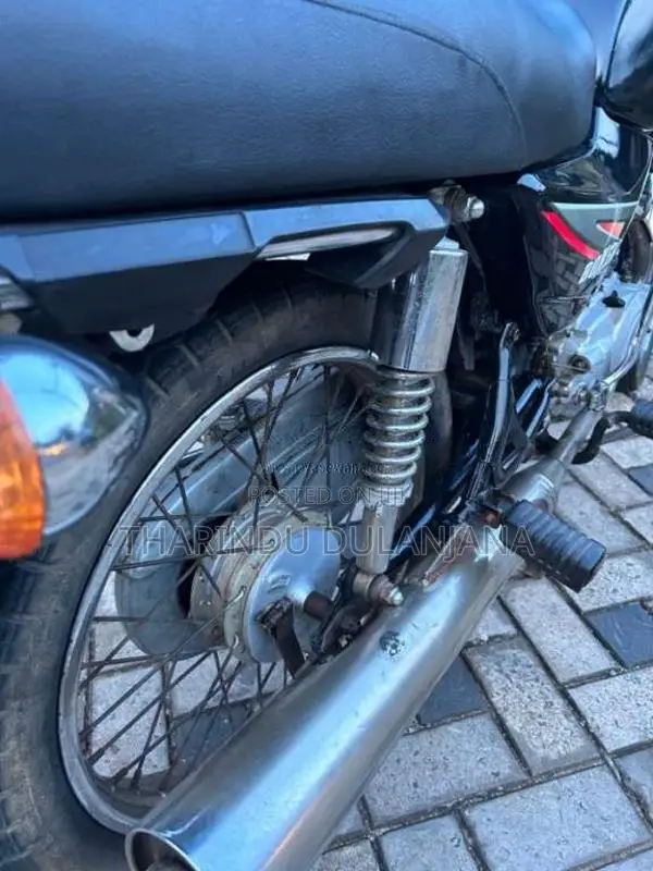 Bajaj Boxer 2003 Motorbike (Used)