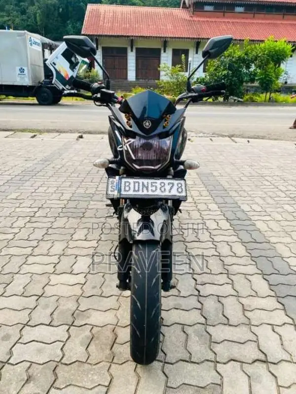 Yamaha FZ 2015 Motorbike (Used)