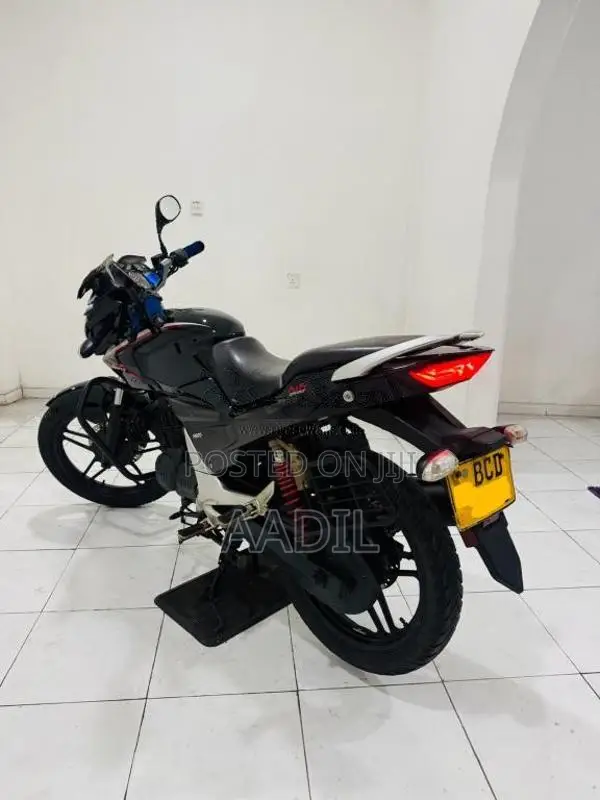 Hero Xtreme Sport Double Disk 2016 Motorbike (Used)
