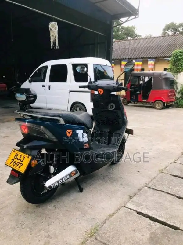 Yadea T5 2024 Motorbike (Used)