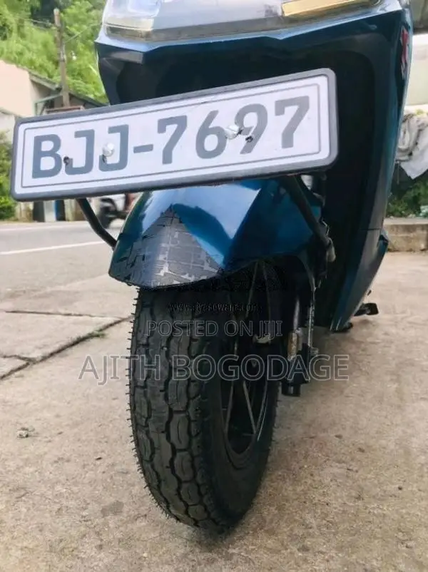 Yadea T5 2024 Motorbike (Used)