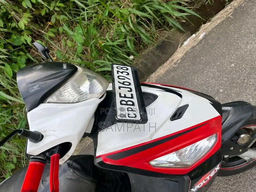 Hero Dash 2016 Motorbike (Used)